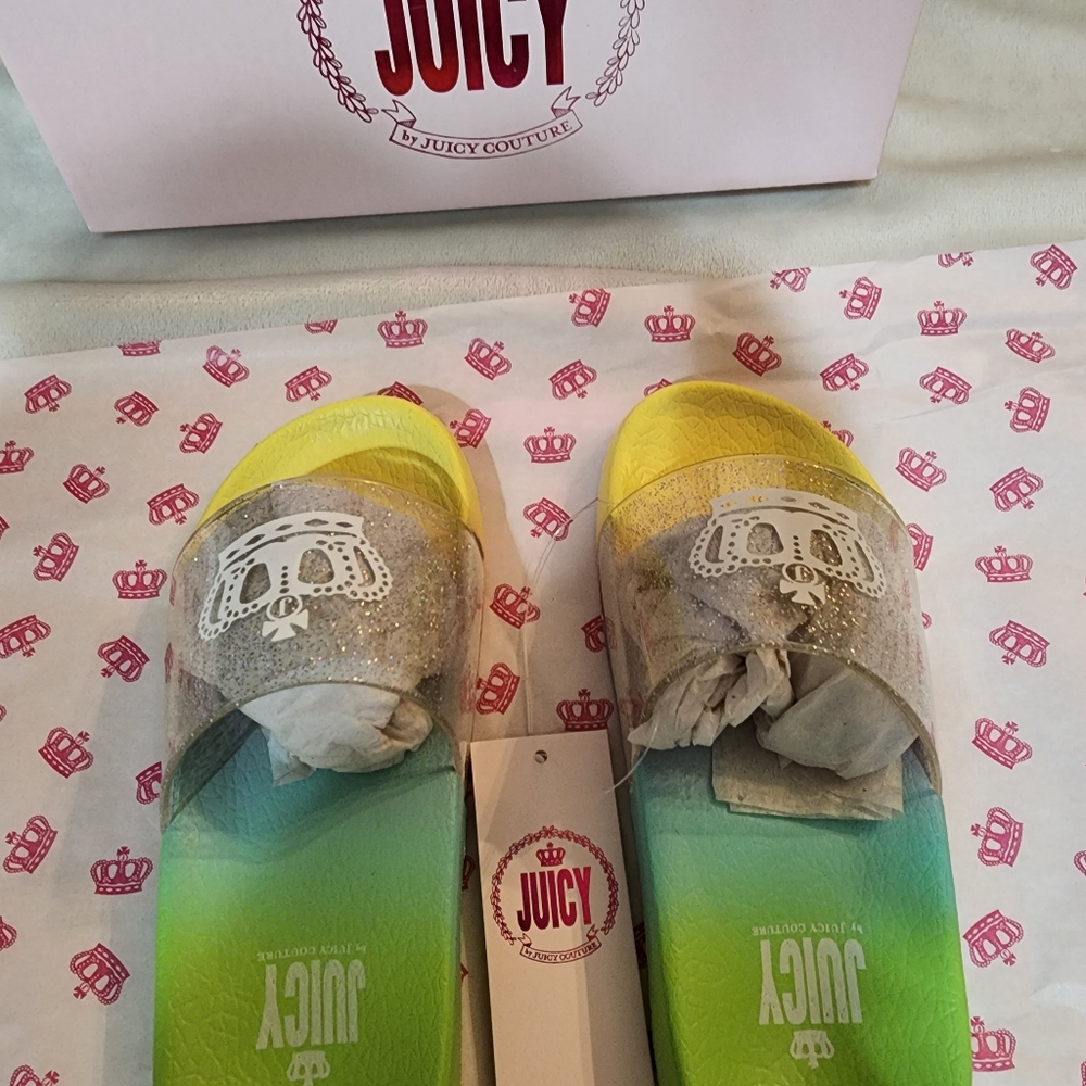NWT Kids Juicy Couture size 11 Slides